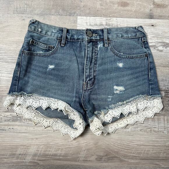 Free People Denim Lace Trim Shorts Distressed Blue Size 24 Boho Western - Picture 1 of 7